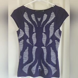 Karen Millen Navy Cutout Knit Top Size 2 Small Fitted Bodycon Stretch Textured